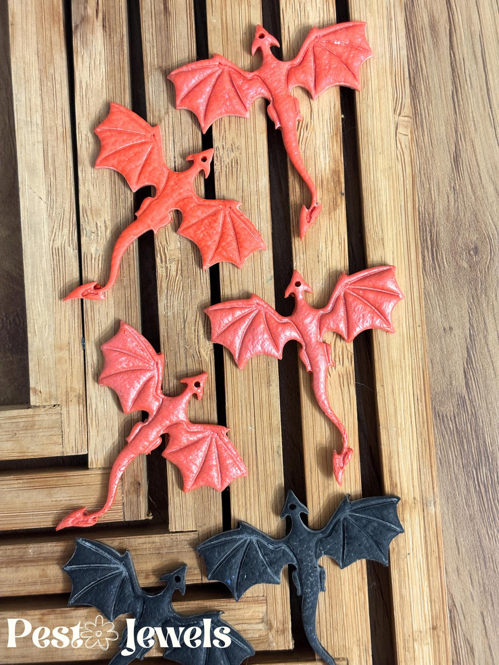 Rhéa - Boucles d’oreilles dragon