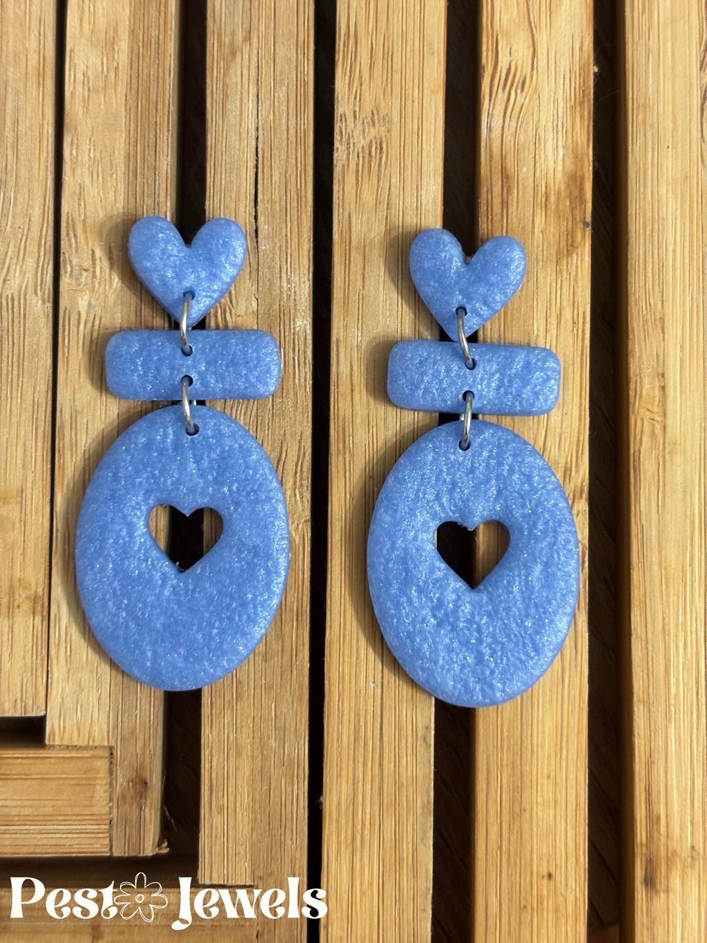 Cora - Boucle d'oreilles pendantes coeur