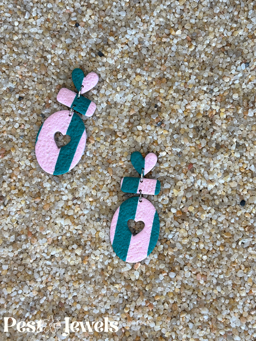 Cora - Boucle d'oreilles pendantes coeur