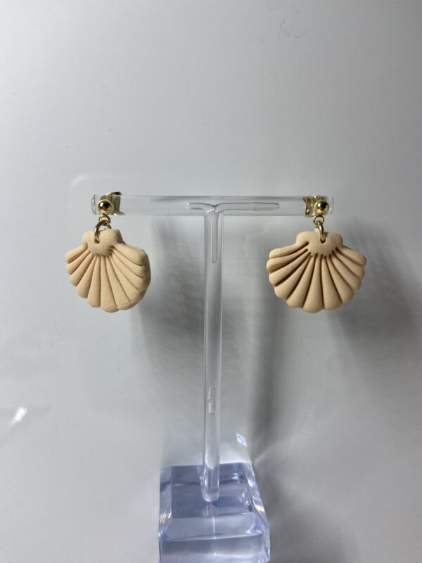 Shelly - Boucles d'oreilles coquillage sable